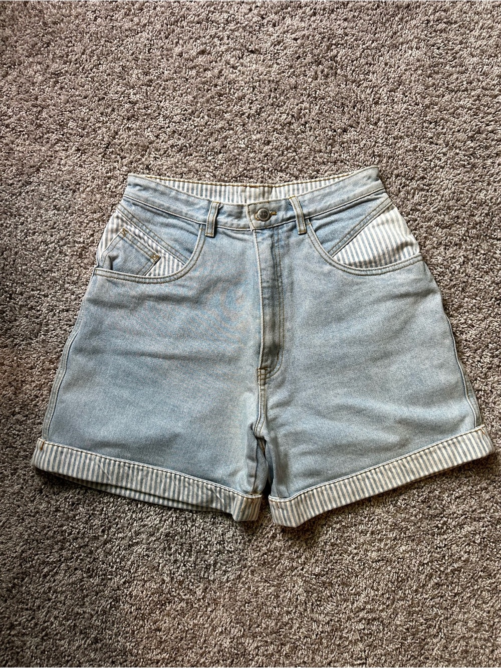 Vintage High Waist Denim Shorts Seersucker Sz 28 Women’s Sz 6 Blue White Stripe